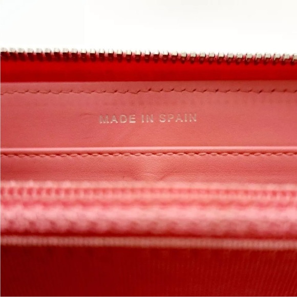 CHANEL Matelasse Patent Quilted Zippy Pink Long Wallet CC + Box - Picture 10 of 13